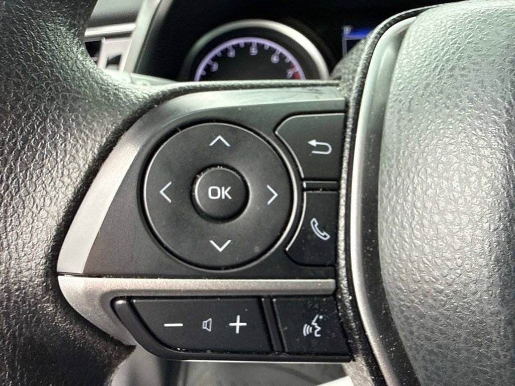 Used 2024 Toyota Camry LE w/ Convenience Package FWD image 28