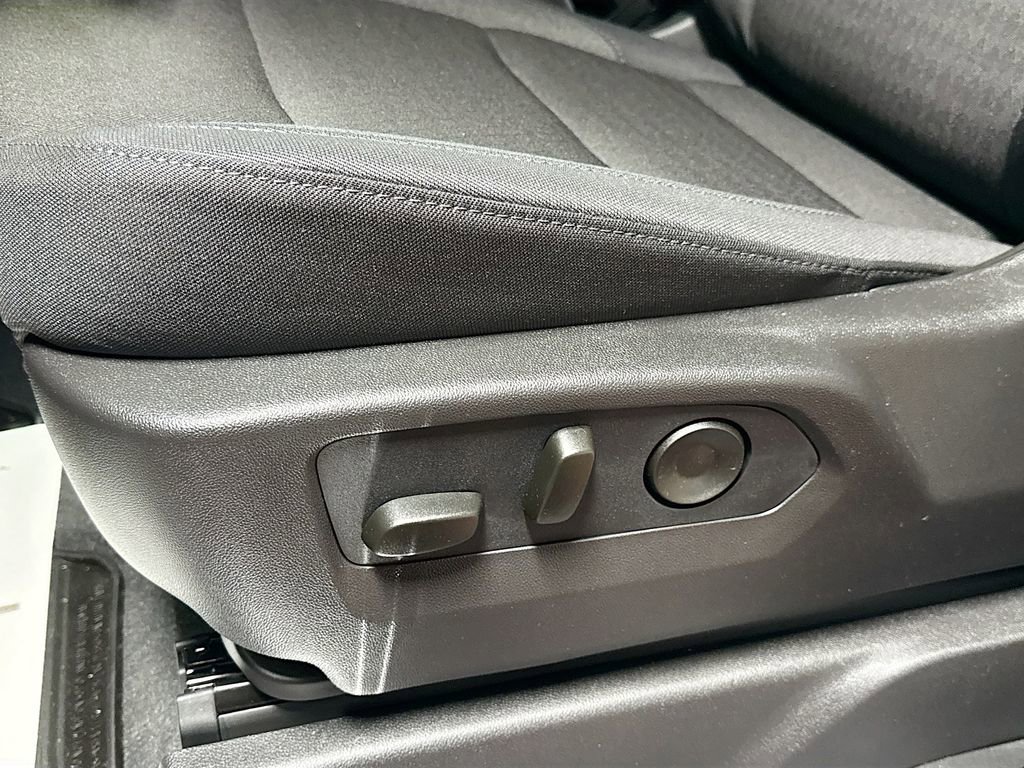 New 2026 GMC Sierra 1500 SLE w/ Preferred Package image 19