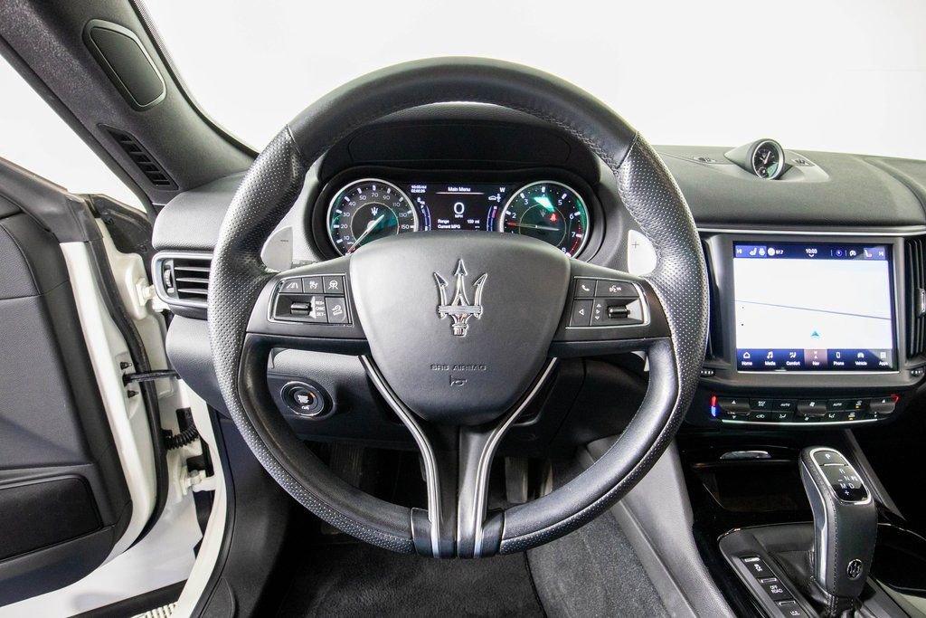 Used 2023 Maserati Levante Modena image 19