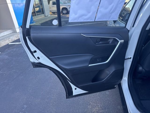 Used 2025 Toyota RAV4 LE AWD/4WD image 20