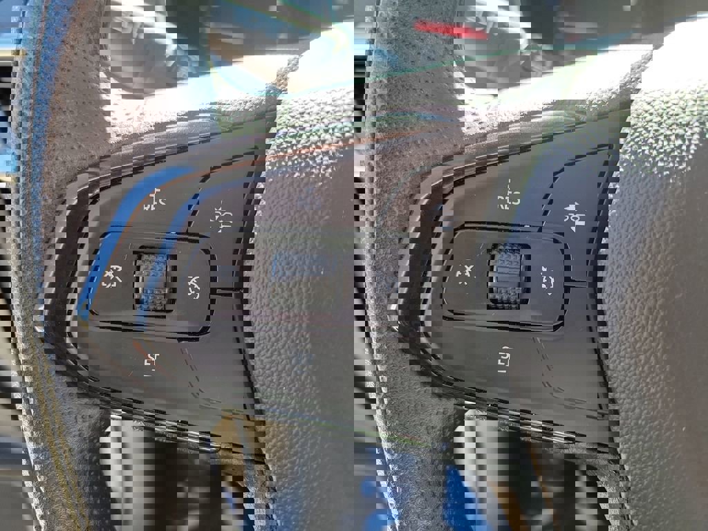 Certified 2022 Chevrolet TrailBlazer LT w/ Convenience Package image 22