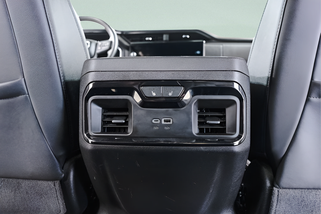 Used 2024 GMC Sierra 1500 AT4 w/ AT4 Preferred Package AWD/4WD image 30