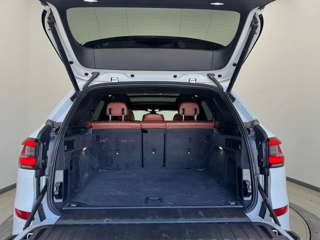 Used 2022 BMW X5 sDrive40i w/ M Sport Package RWD image 8