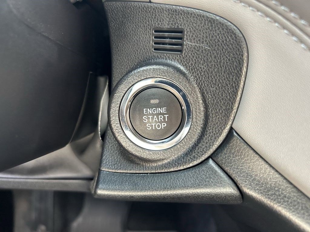 Used 2025 Subaru Outback Premium AWD/4WD image 15