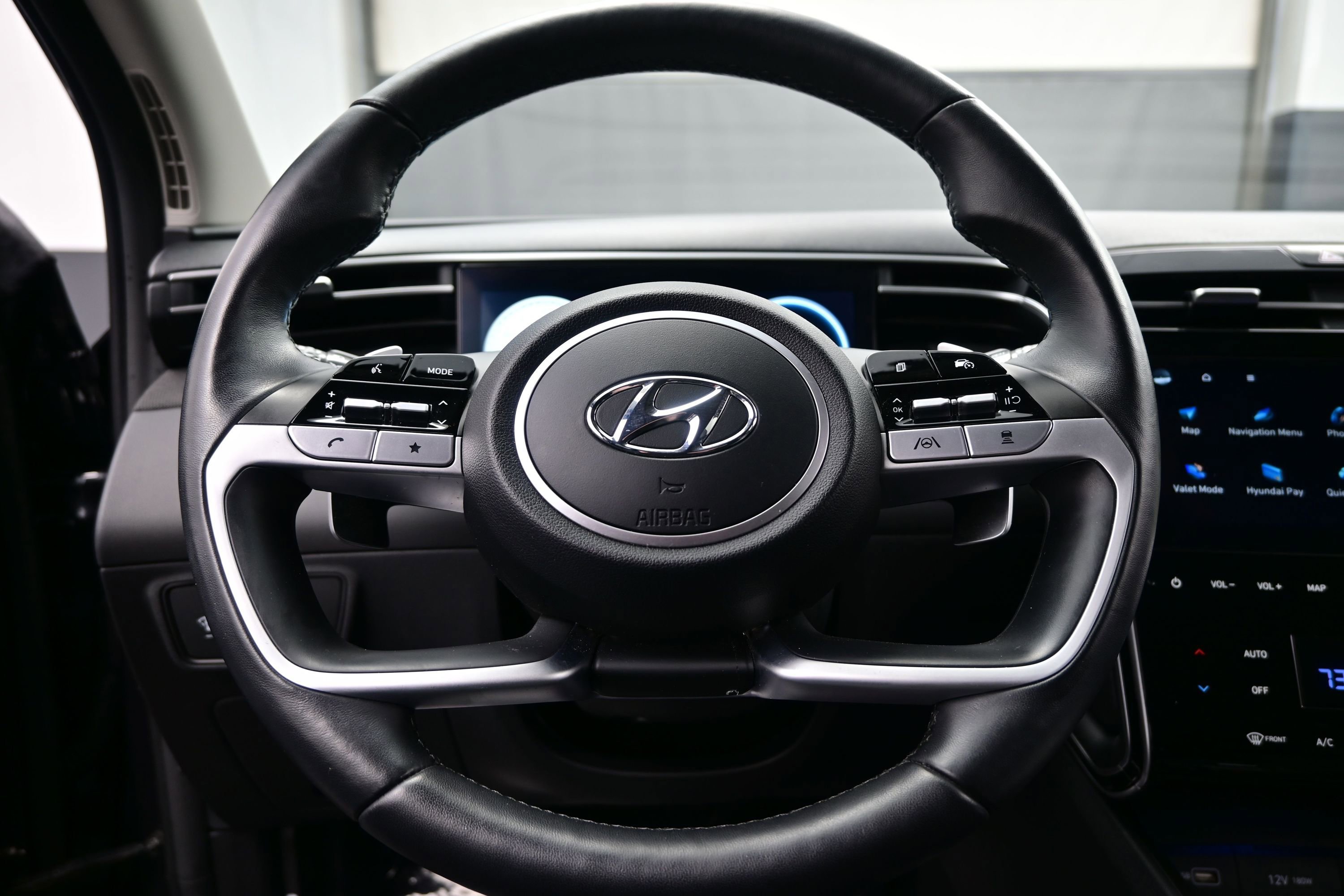 Certified 2024 Hyundai Tucson Limited AWD/4WD image 26