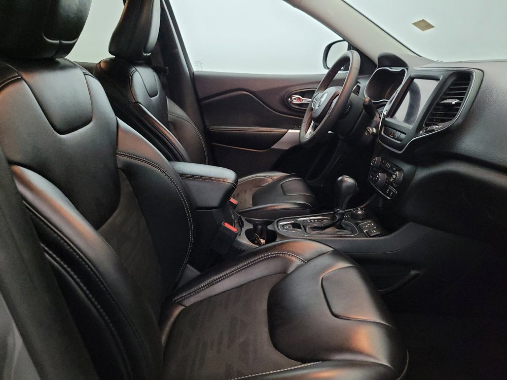 Used 2022 Jeep Cherokee Latitude w/ Sun & Sound Group image 21