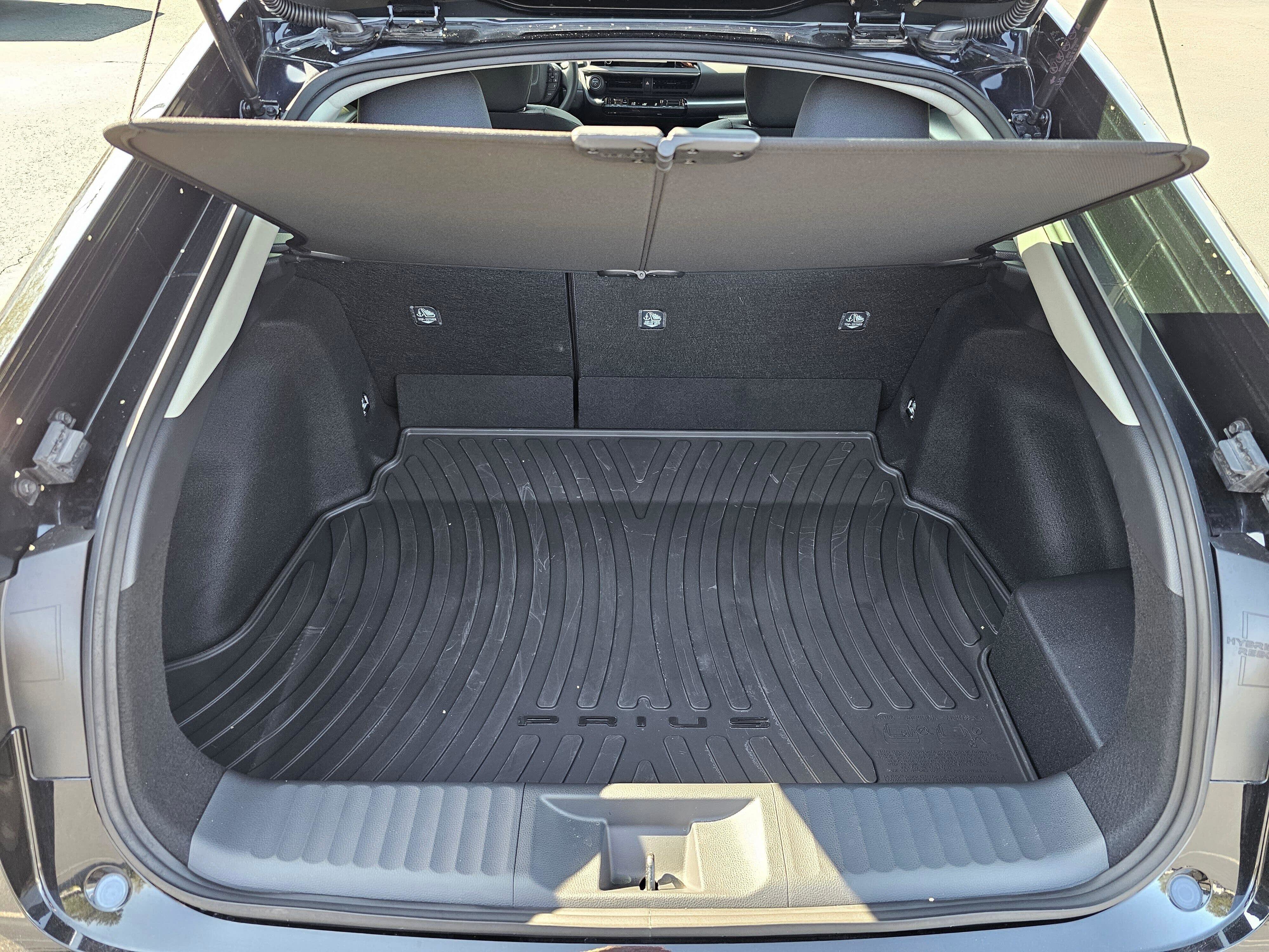 Used 2024 Toyota Prius LE image 14