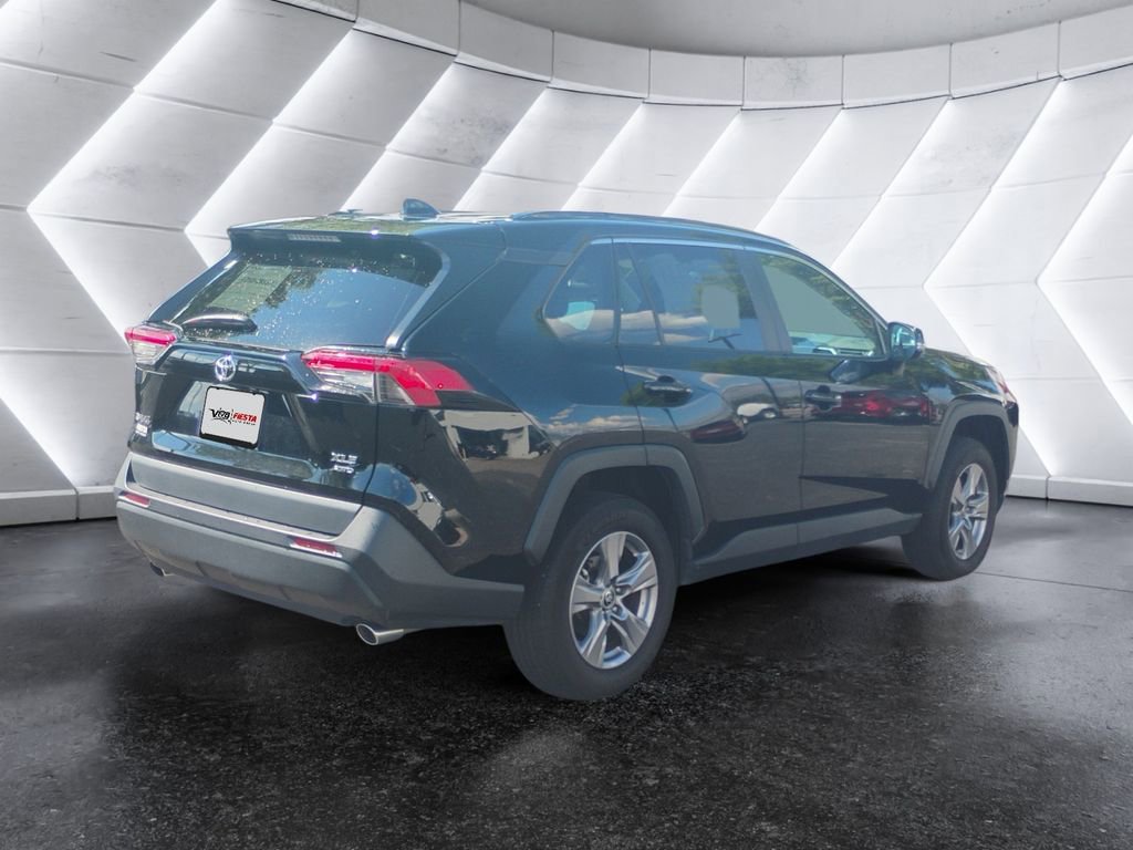 Used 2024 Toyota RAV4 XLE image 4
