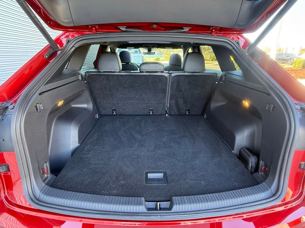 Used 2022 Volkswagen Atlas Cross Sport SEL R-Line image 54