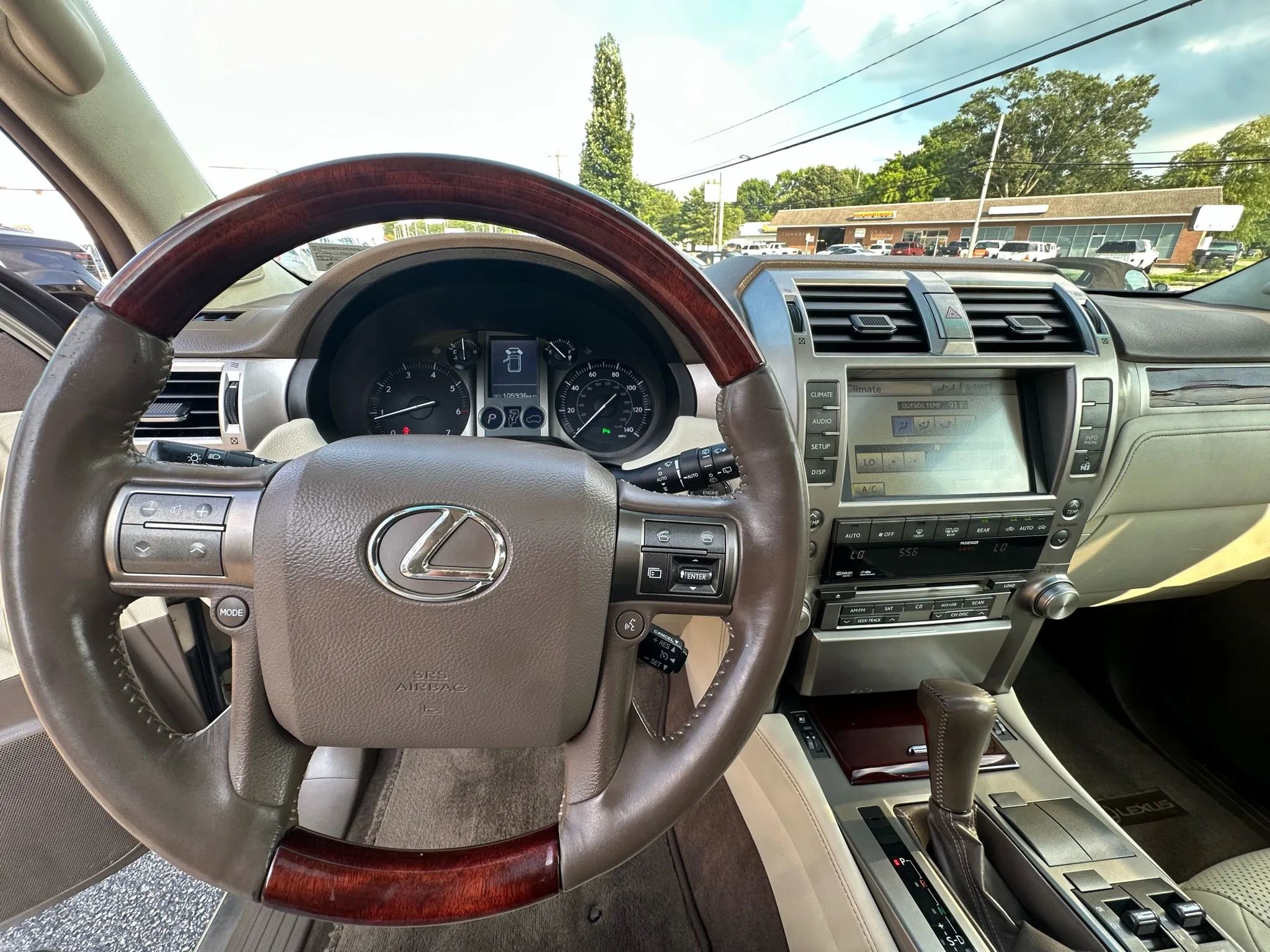 Used 2011 Lexus GX 460 image 31