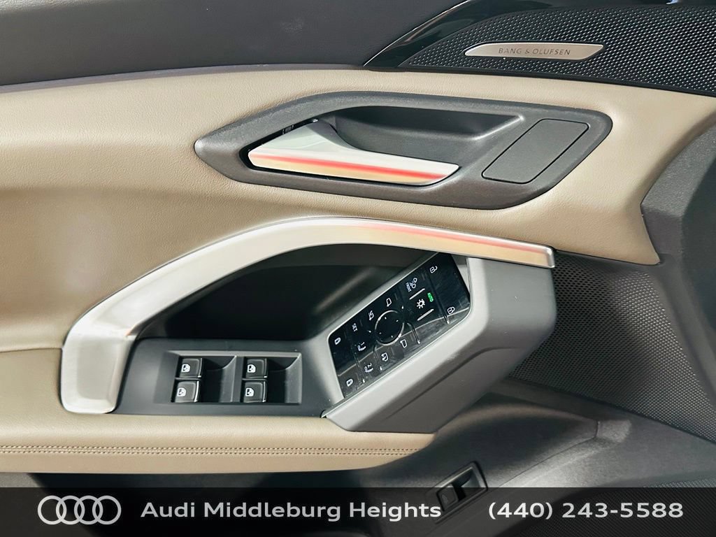 Certified 2025 Audi Q5 Premium Plus w/ Premium Plus AWD/4WD image 25