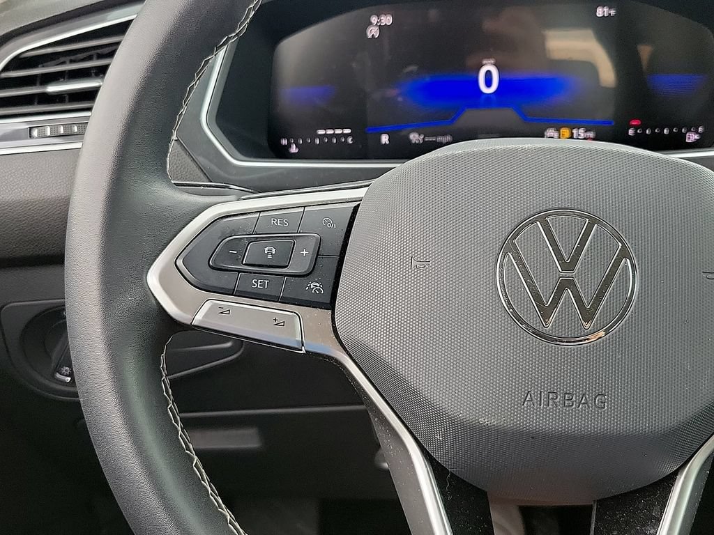 Used 2024 Volkswagen Tiguan SE FWD image 23
