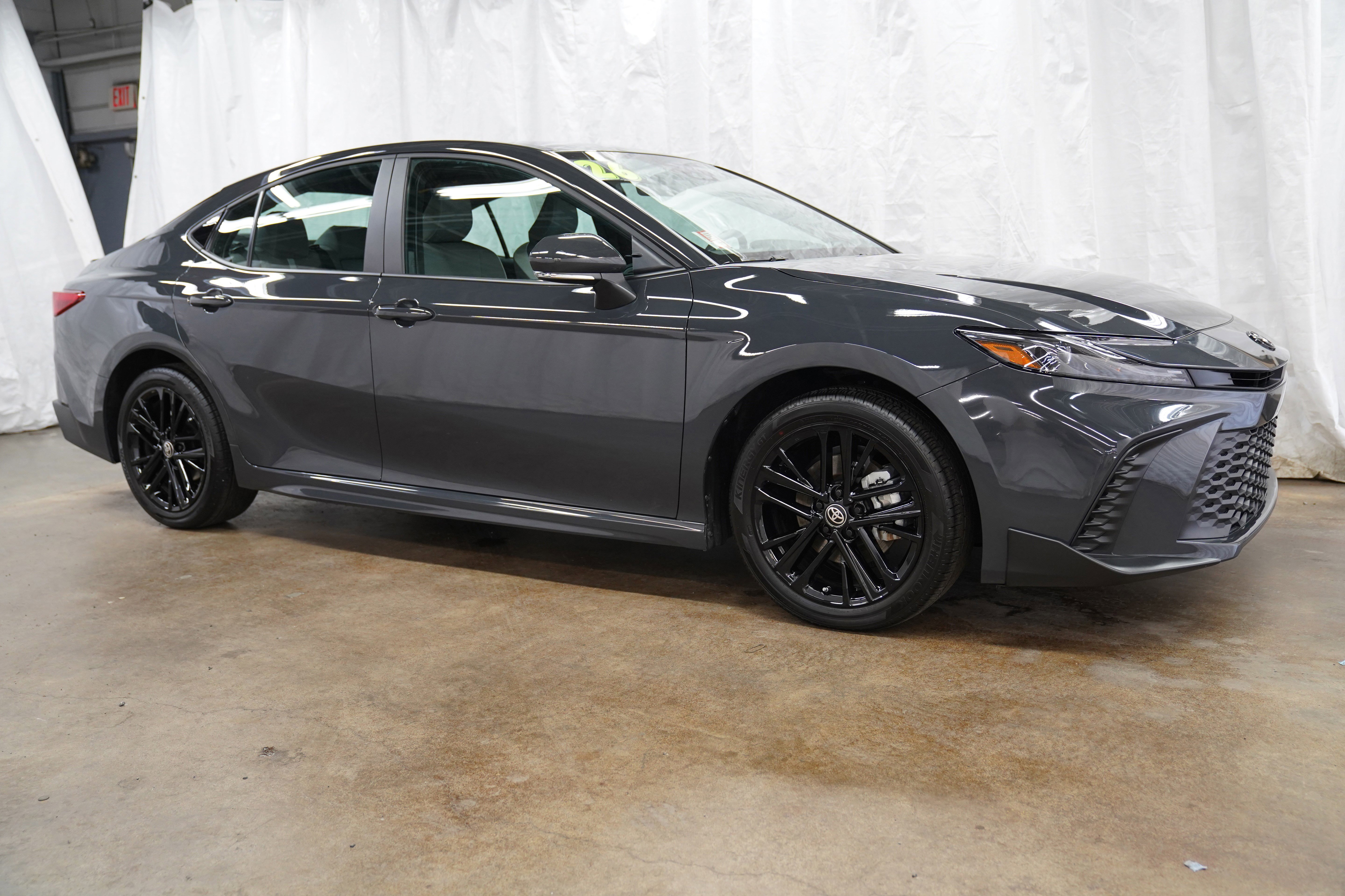 Used 2026 Toyota Camry SE w/ Convenience Package AWD/4WD image 1