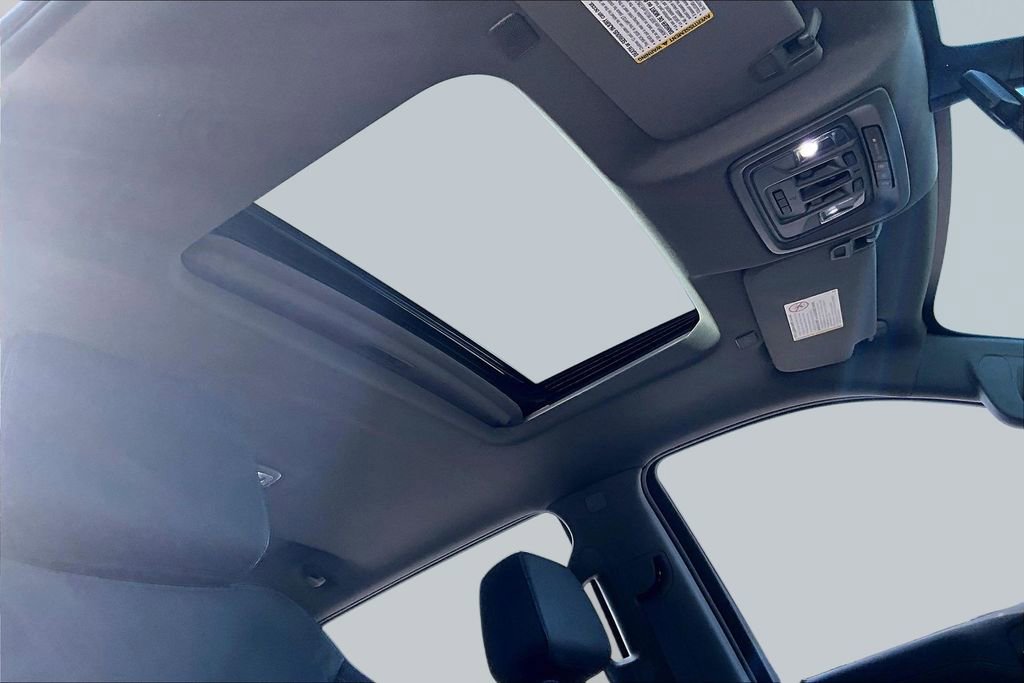 Used 2022 Chevrolet Silverado 2500 LTZ w/ LTZ Plus Package image 28