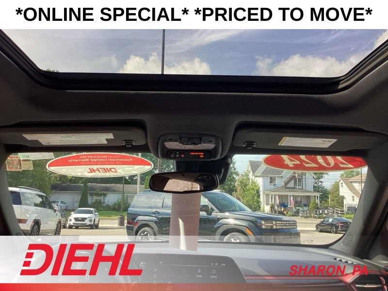 Used 2024 Chevrolet TrailBlazer RS w/ Convenience Package AWD/4WD image 29