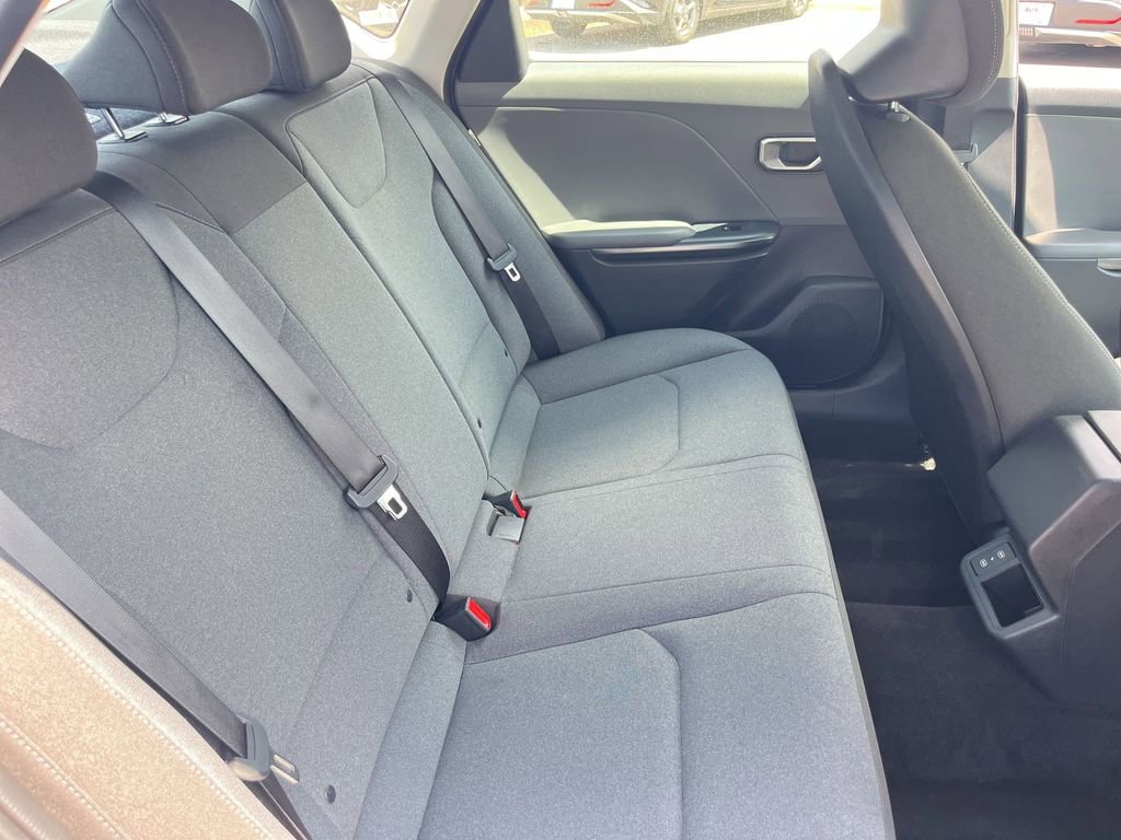 Used 2025 Kia K4 LXS image 31