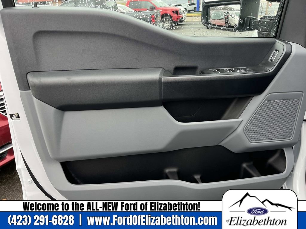 New 2025 Ford F450 XL w/ XL Chrome Package image 16