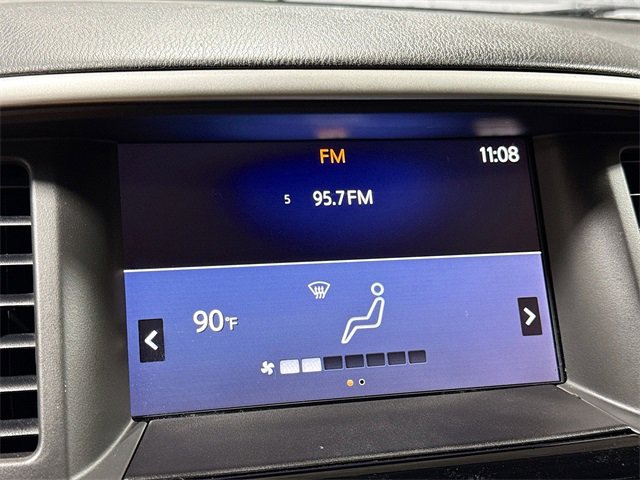 Used 2017 Nissan Pathfinder S image 16