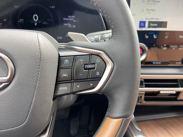 New 2026 Lexus RX 350h AWD/4WD image 16