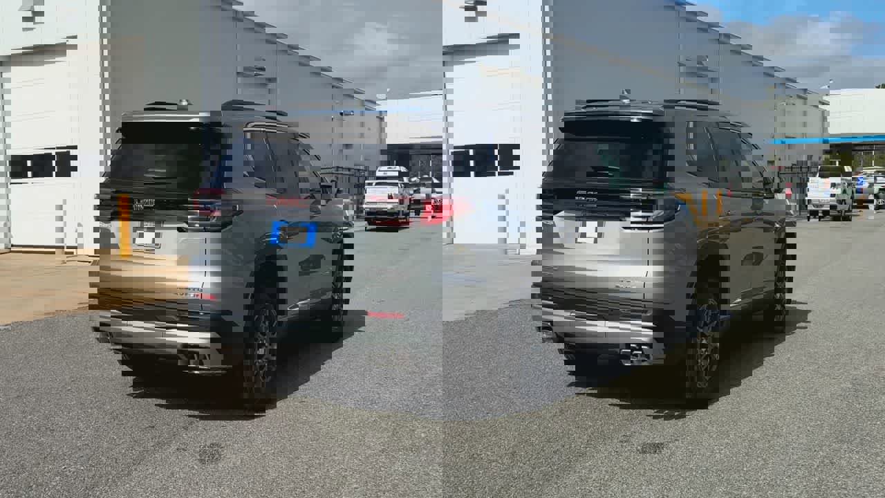 New 2026 GMC Acadia Elevation image 8