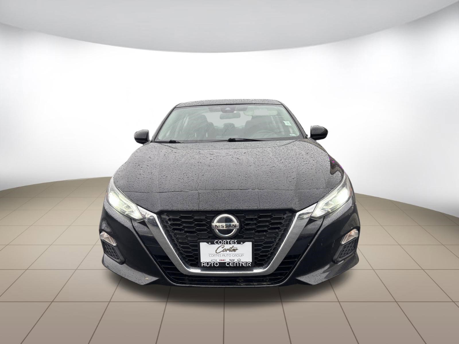 Used 2021 Nissan Altima 2.5 SV FWD image 2