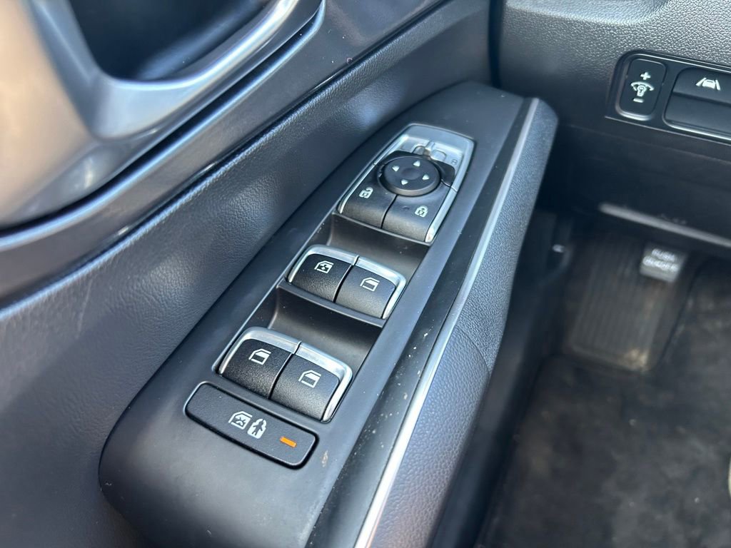 Certified 2022 Kia Sorento S image 21