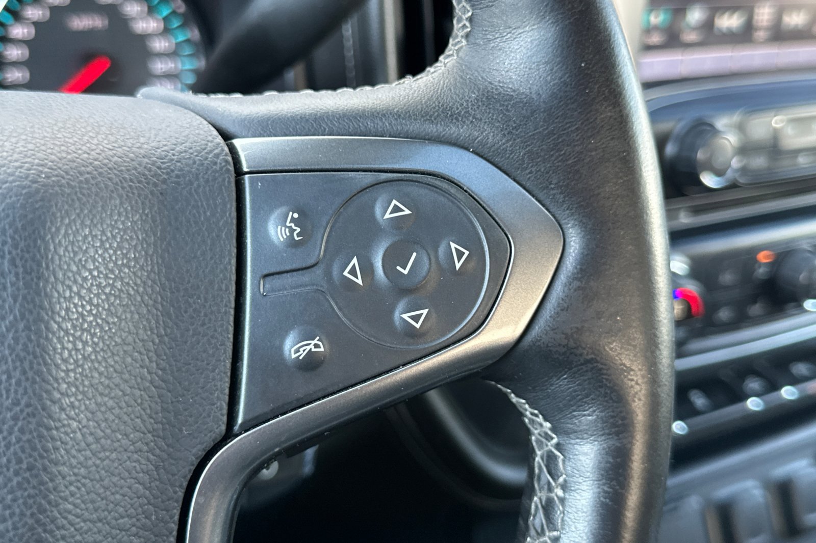 Used 2016 Chevrolet Silverado 1500 LTZ Z71 w/ LTZ Plus Package image 35