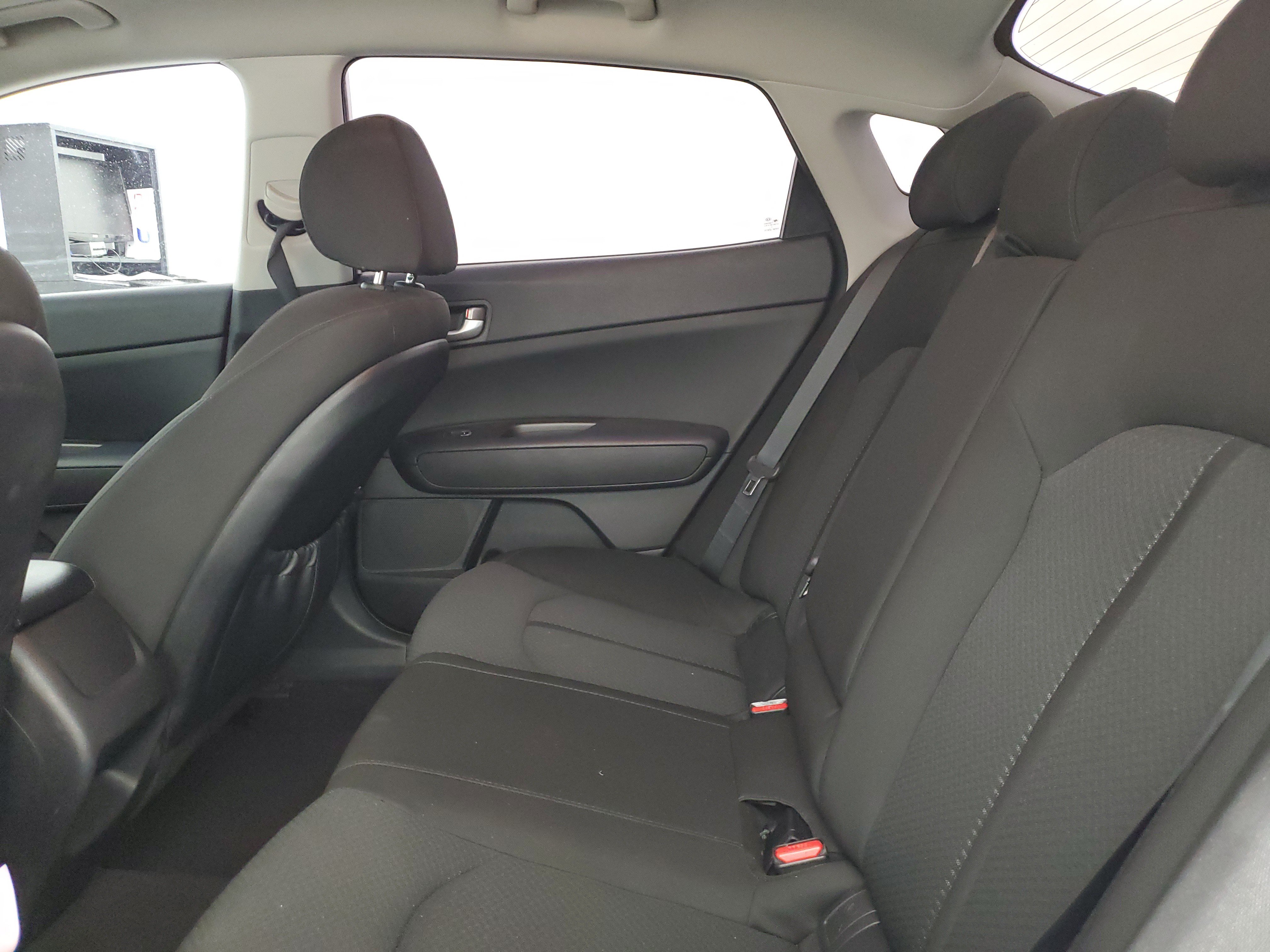 Used 2017 Kia Optima LX FWD image 11