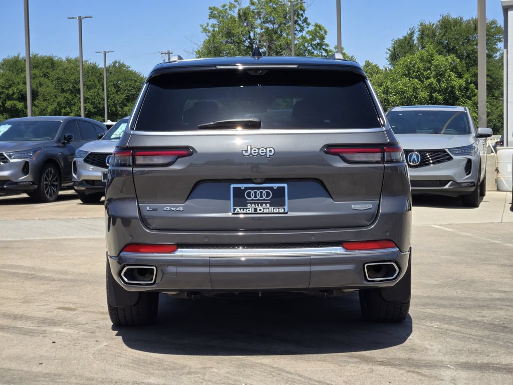 Used 2023 Jeep Grand Cherokee L Summit AWD/4WD image 9