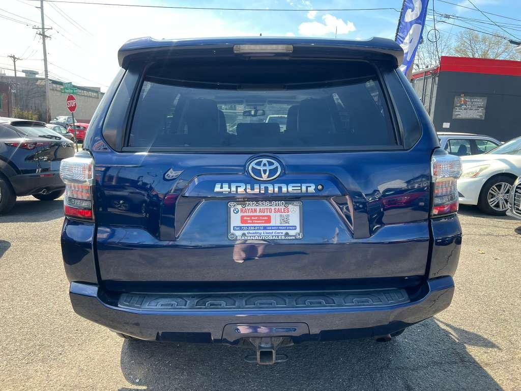 Used 2016 Toyota 4Runner SR5 Premium AWD/4WD image 9