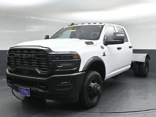 Used 2026 RAM 3500 Tradesman AWD/4WD image 3