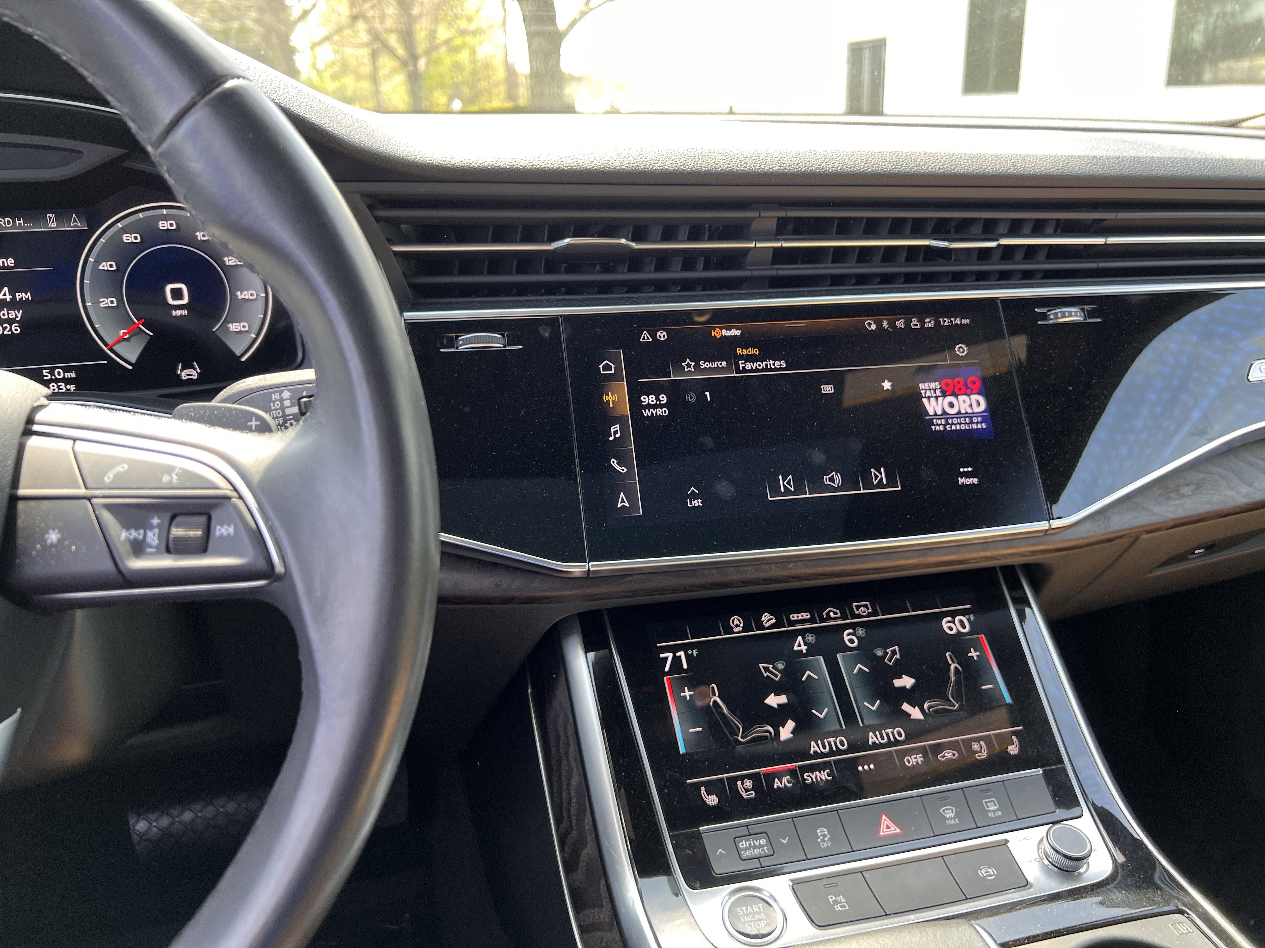 Used 2021 Audi Q8 Premium Plus w/ Premium Plus Package image 31