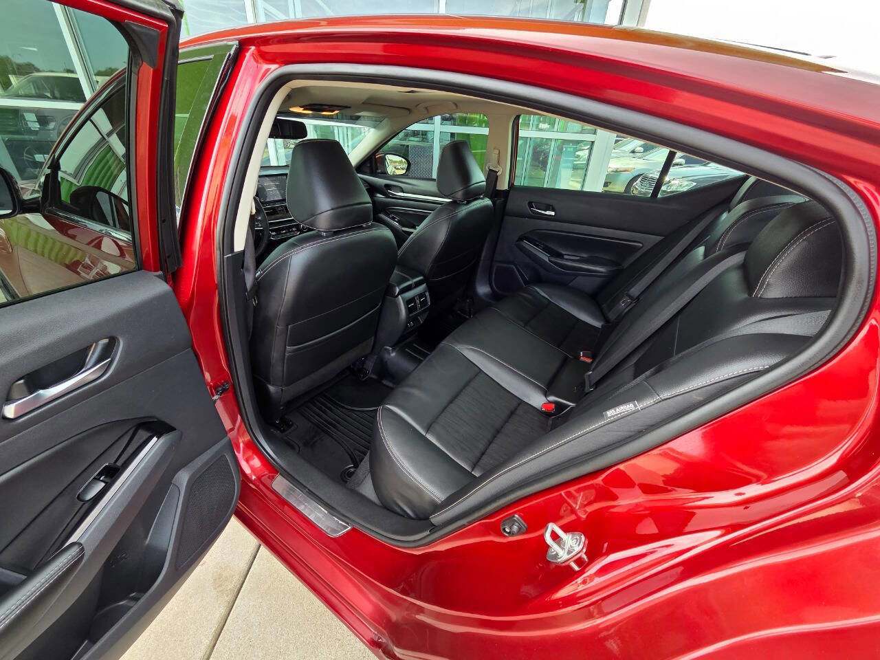 Used 2022 Nissan Altima 2.5 Platinum AWD/4WD image 15