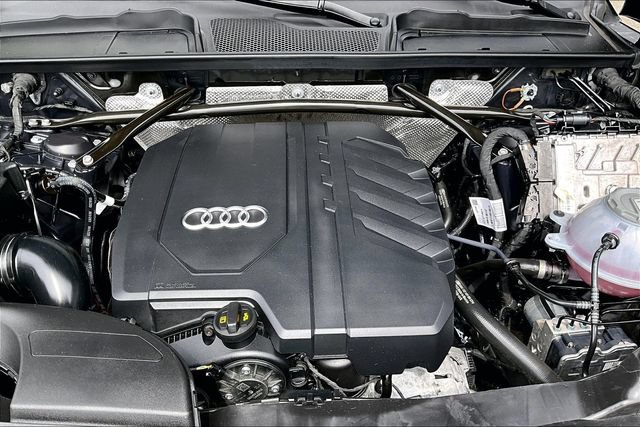 Certified 2022 Audi Q5 2.0T Premium Plus AWD/4WD image 29