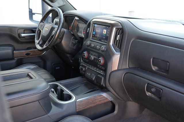 Used 2020 Chevrolet Silverado 2500 High Country AWD/4WD image 17