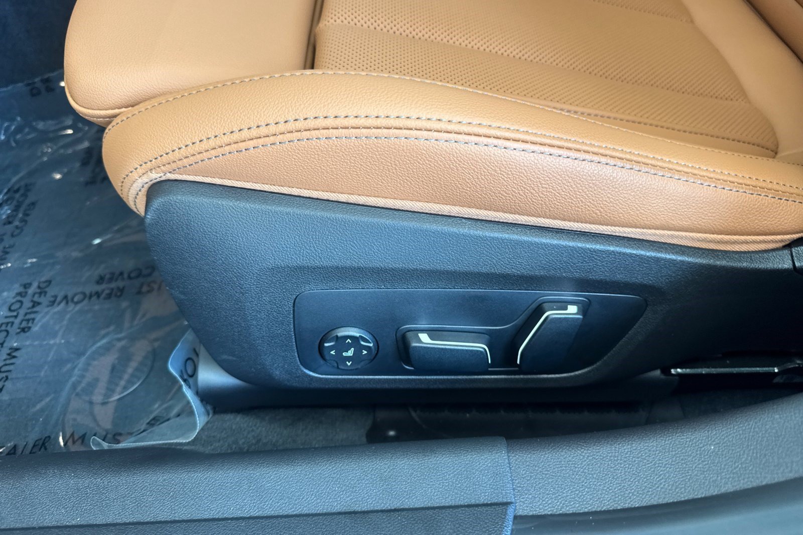 Used 2026 BMW 330i Sedan w/ Premium Package RWD image 15