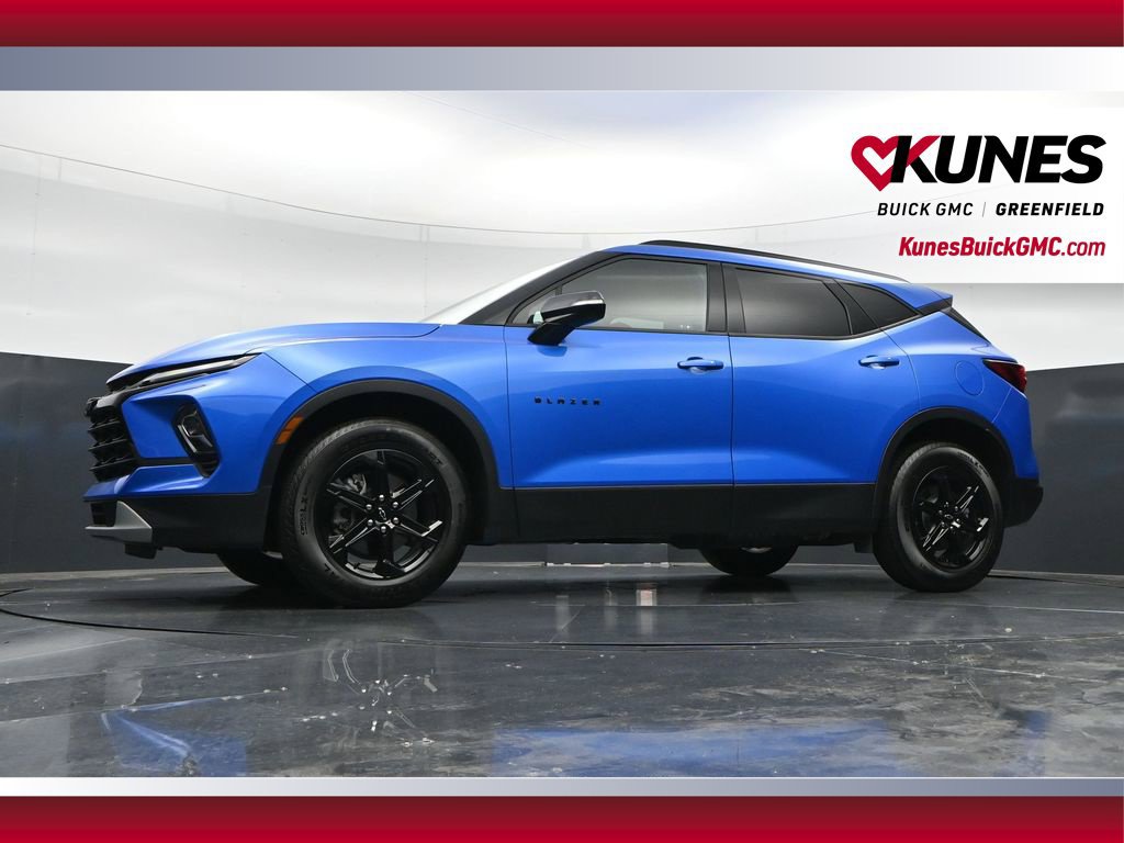 Used 2024 Chevrolet Blazer LT w/ Sound & Technology Package FWD image 49