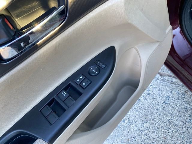 Used 2013 Honda Accord LX image 17