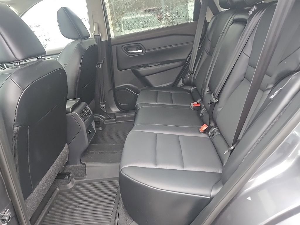 Certified 2023 Nissan Rogue SV w/ SV Premium Package image 35