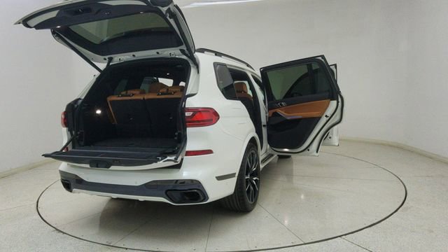 Used 2021 BMW X7 xDrive40i w/ M Sport Package image 81