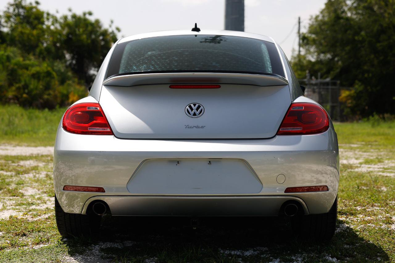 Used 2013 Volkswagen Beetle 2.0T FWD image 7