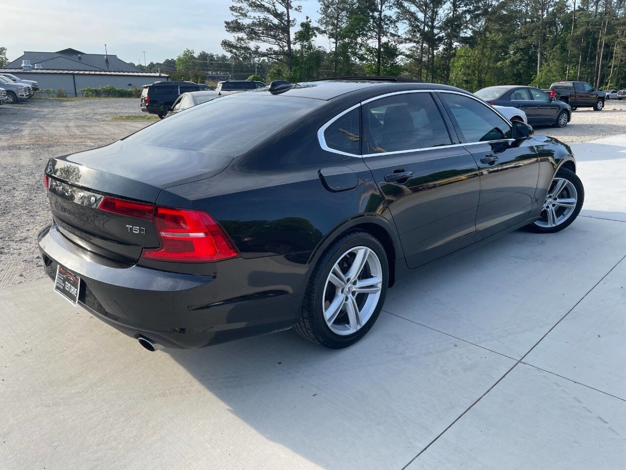 Used 2018 Volvo S90 T5 Momentum w/ Convenience Package AWD/4WD image 9