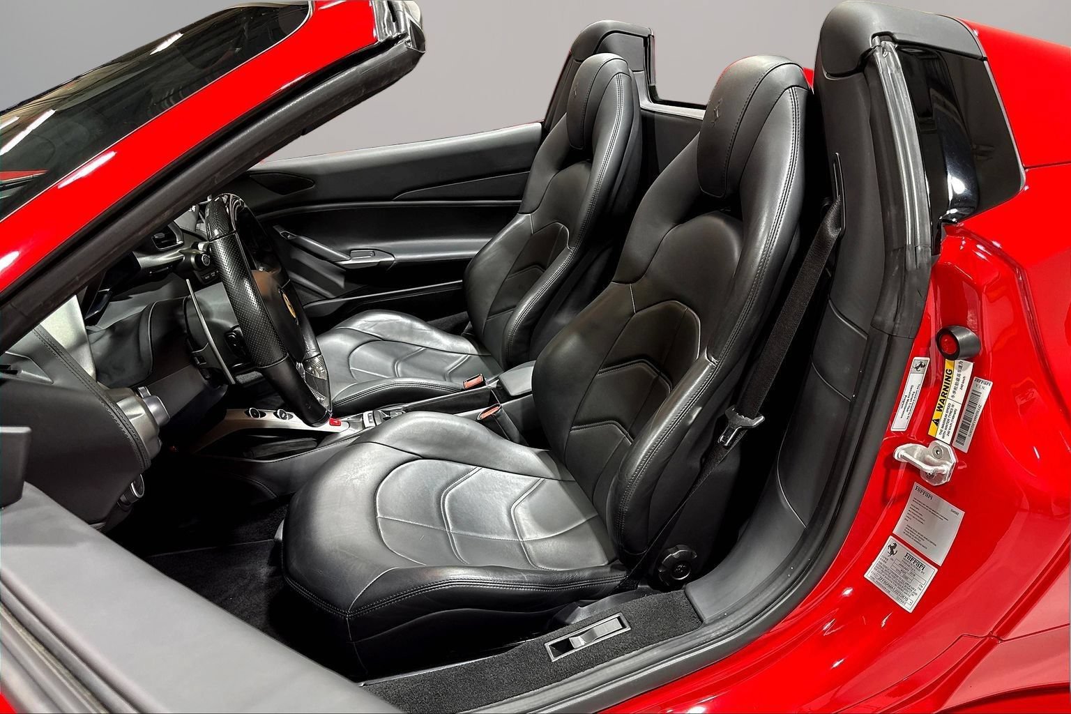 Used 2018 Ferrari 488 Spider RWD image 18
