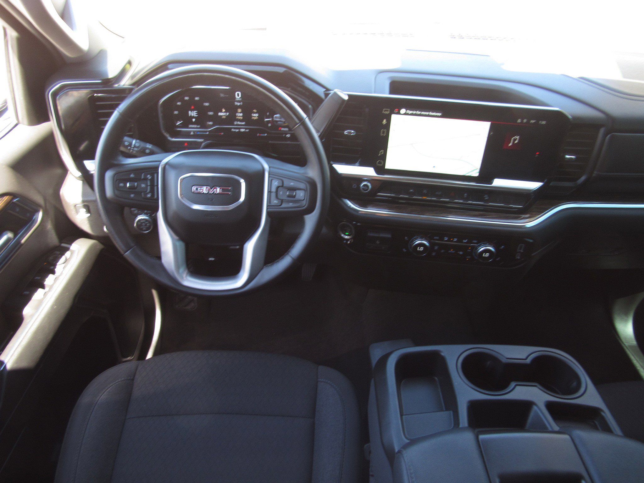 Used 2025 GMC Sierra 1500 Elevation AWD/4WD image 16