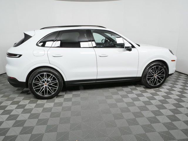 New 2026 Porsche Cayenne AWD image 27