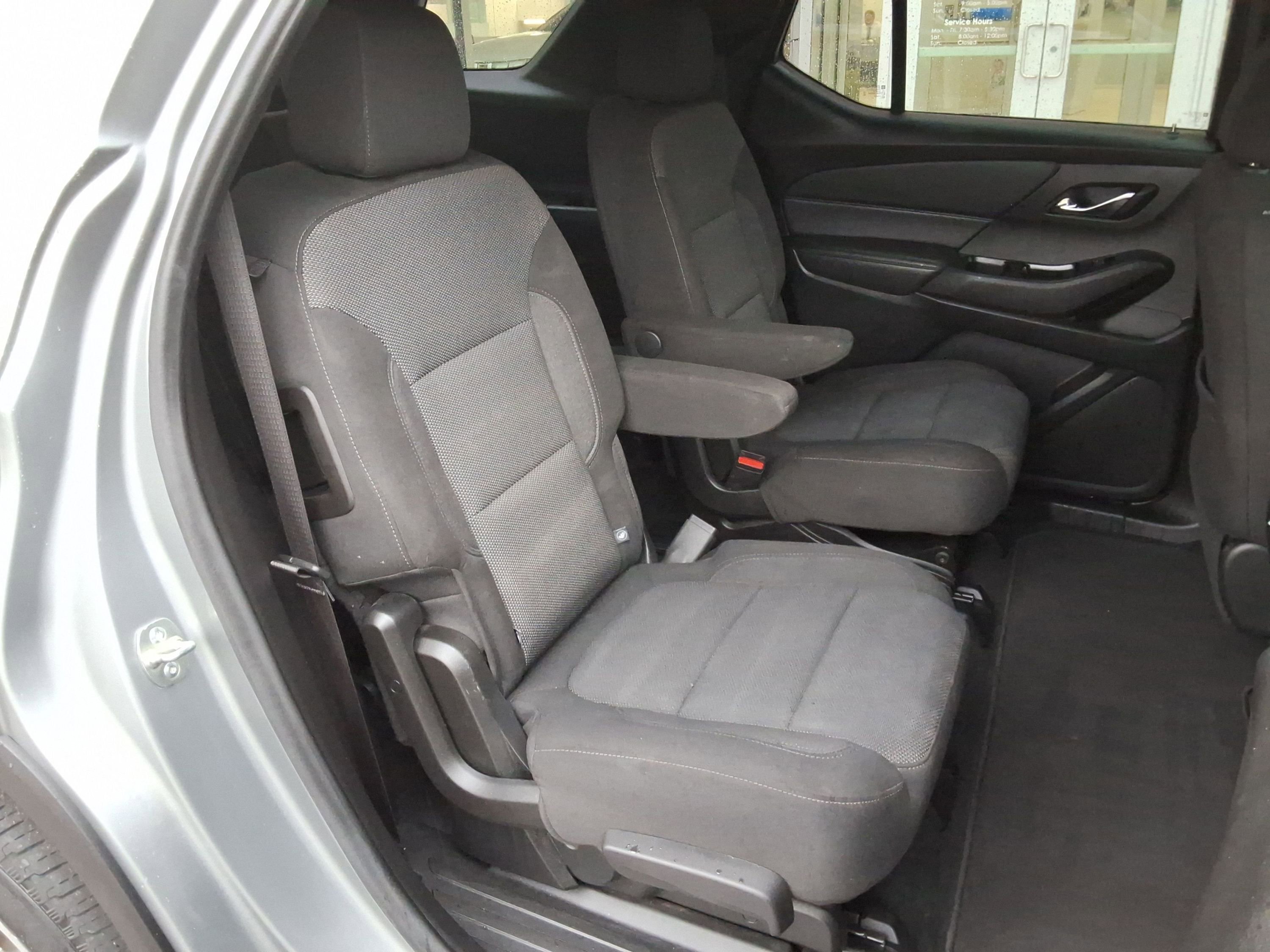 Used 2023 Chevrolet Traverse LT image 31