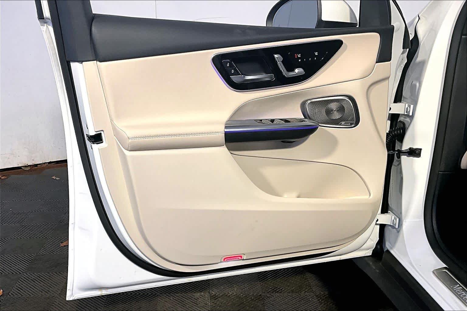New 2026 Mercedes-Benz GLC 300 4MATIC image 11