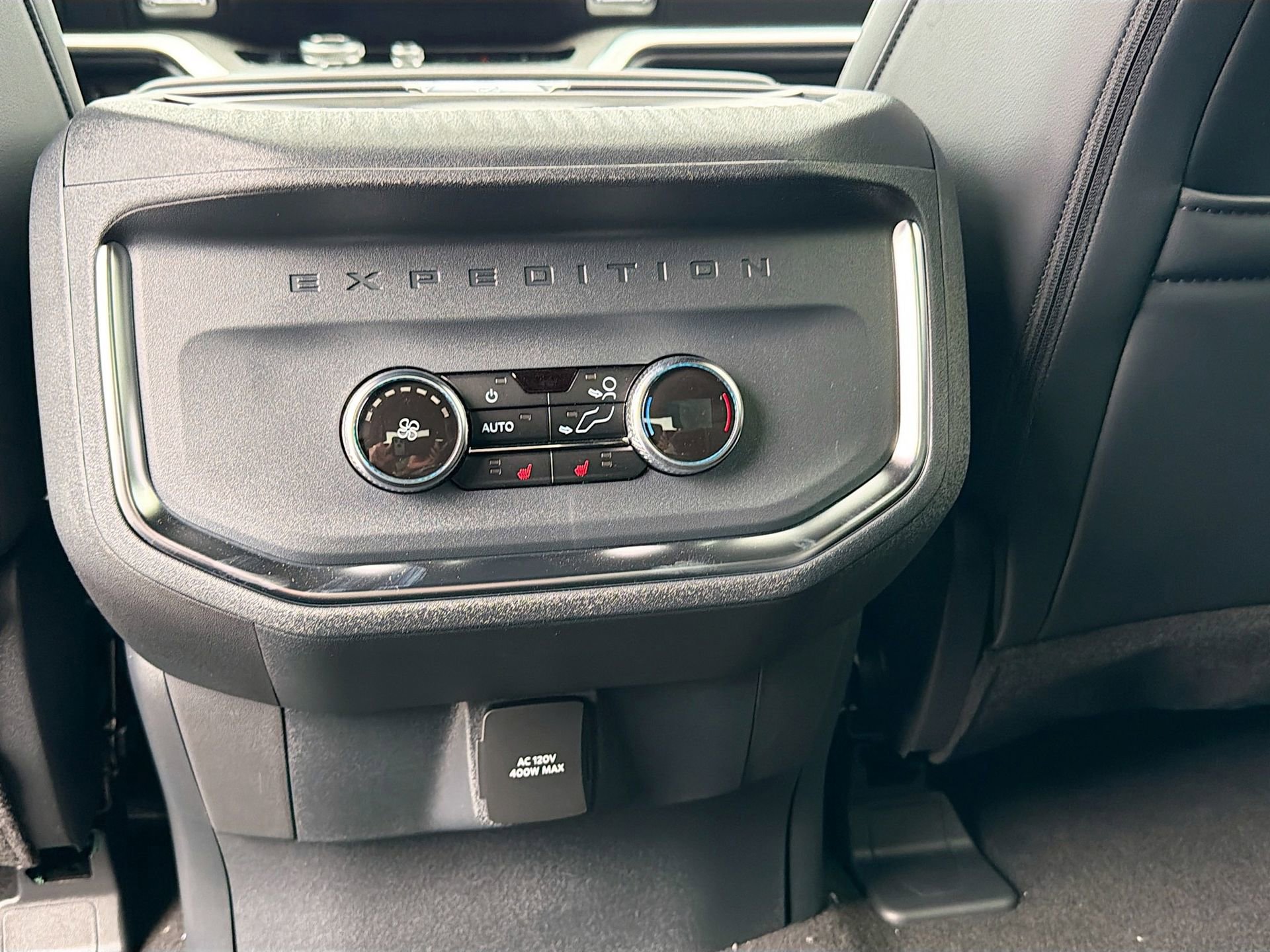 New 2026 Ford Expedition Tremor image 34