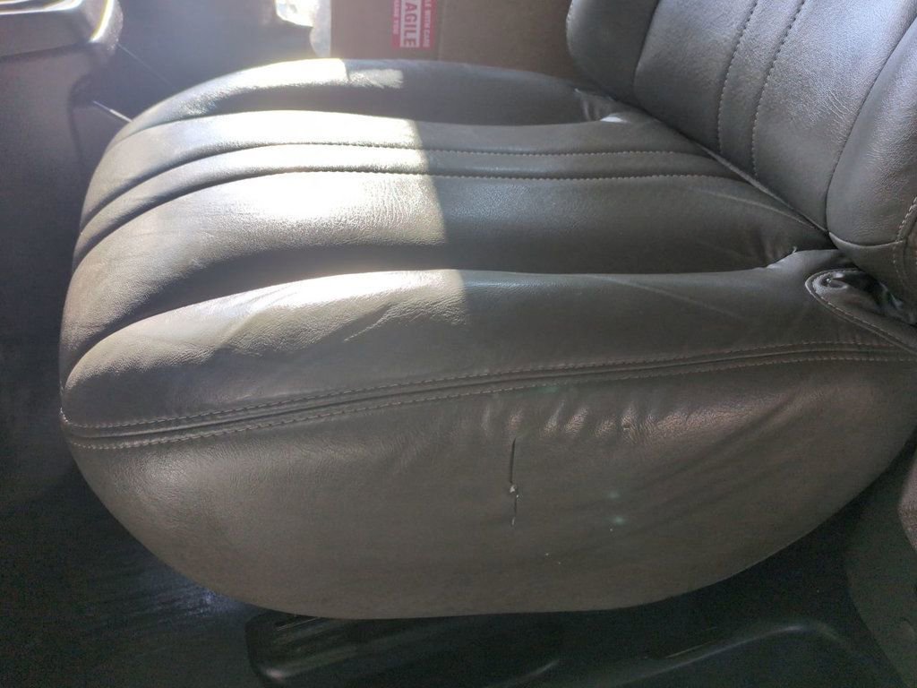 Used 2019 Chevrolet Express 2500 w/ Driver Convenience Package image 13