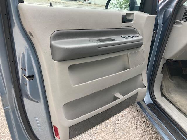 Used 2004 Ford Freestar SE image 13